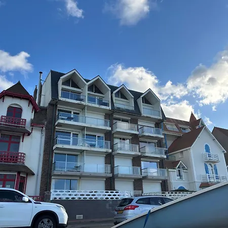 Sky & Sea Апартаменты